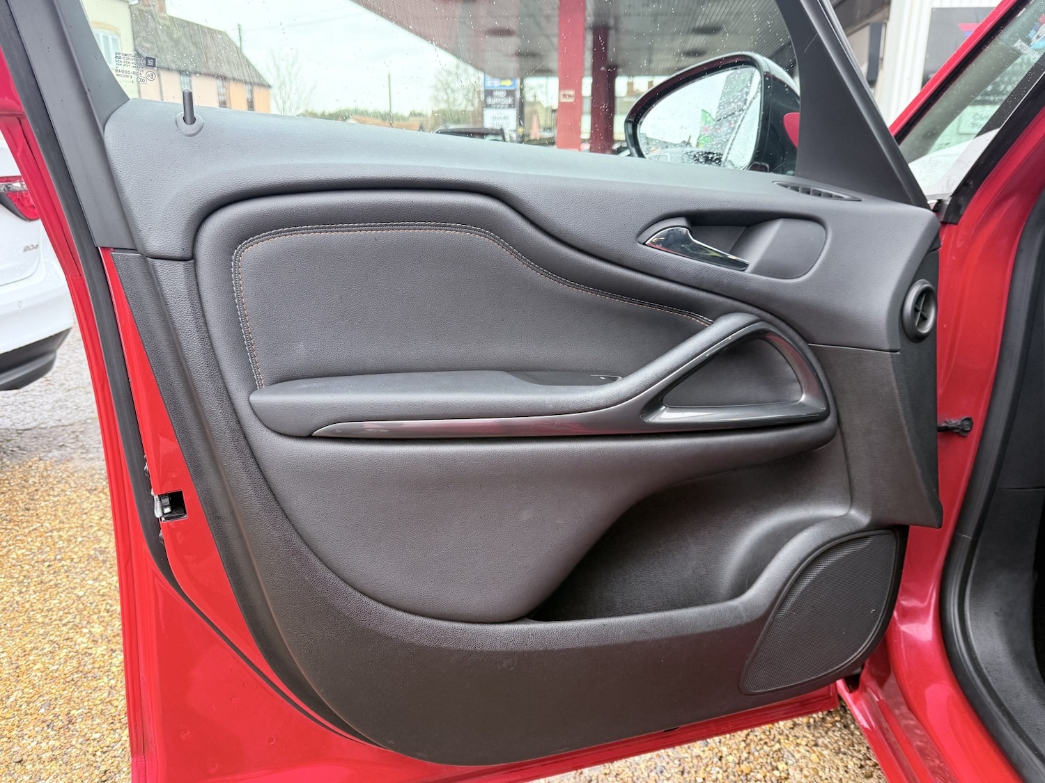 Used Vauxhall Zafira Tourer 2015 for sale - 77251275: Photo 52