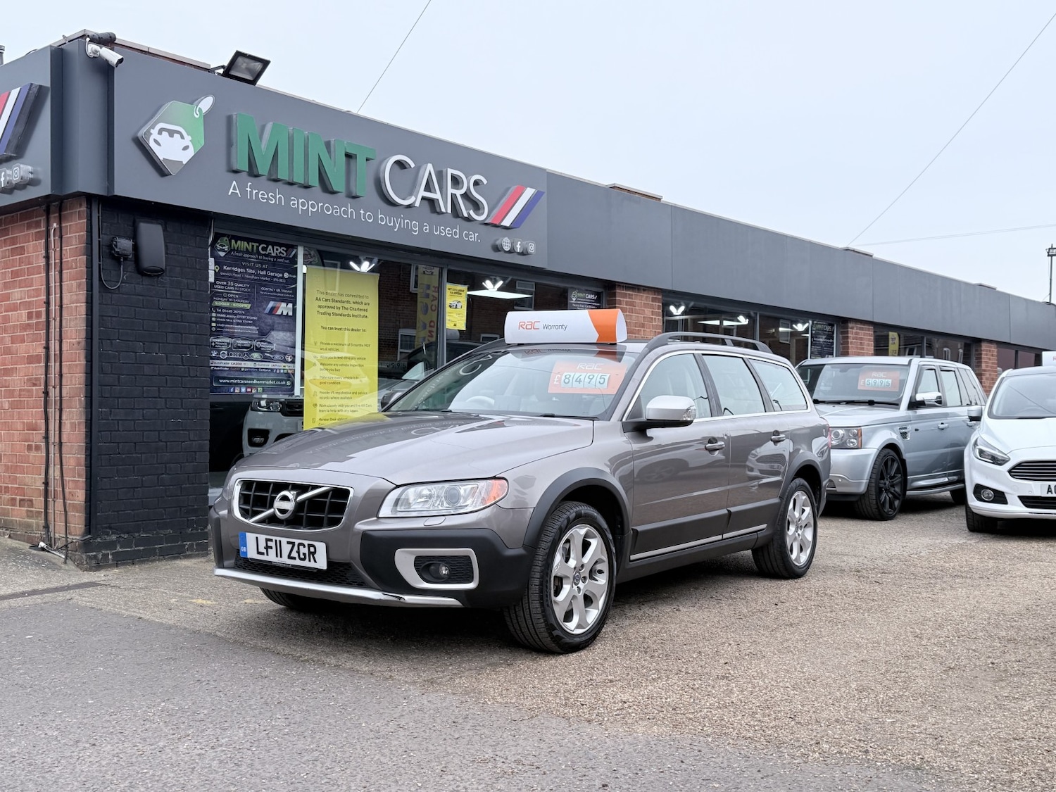 Used Volvo XC70 2011 for sale - 78176052: Photo 4