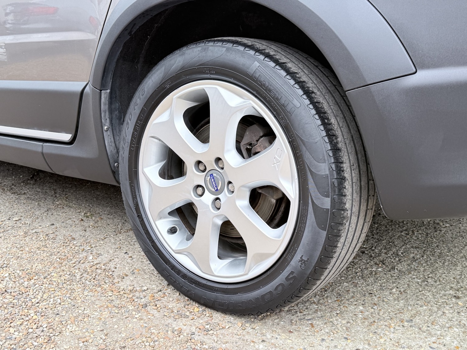 Used Volvo XC70 2011 for sale - 78176052: Photo 51