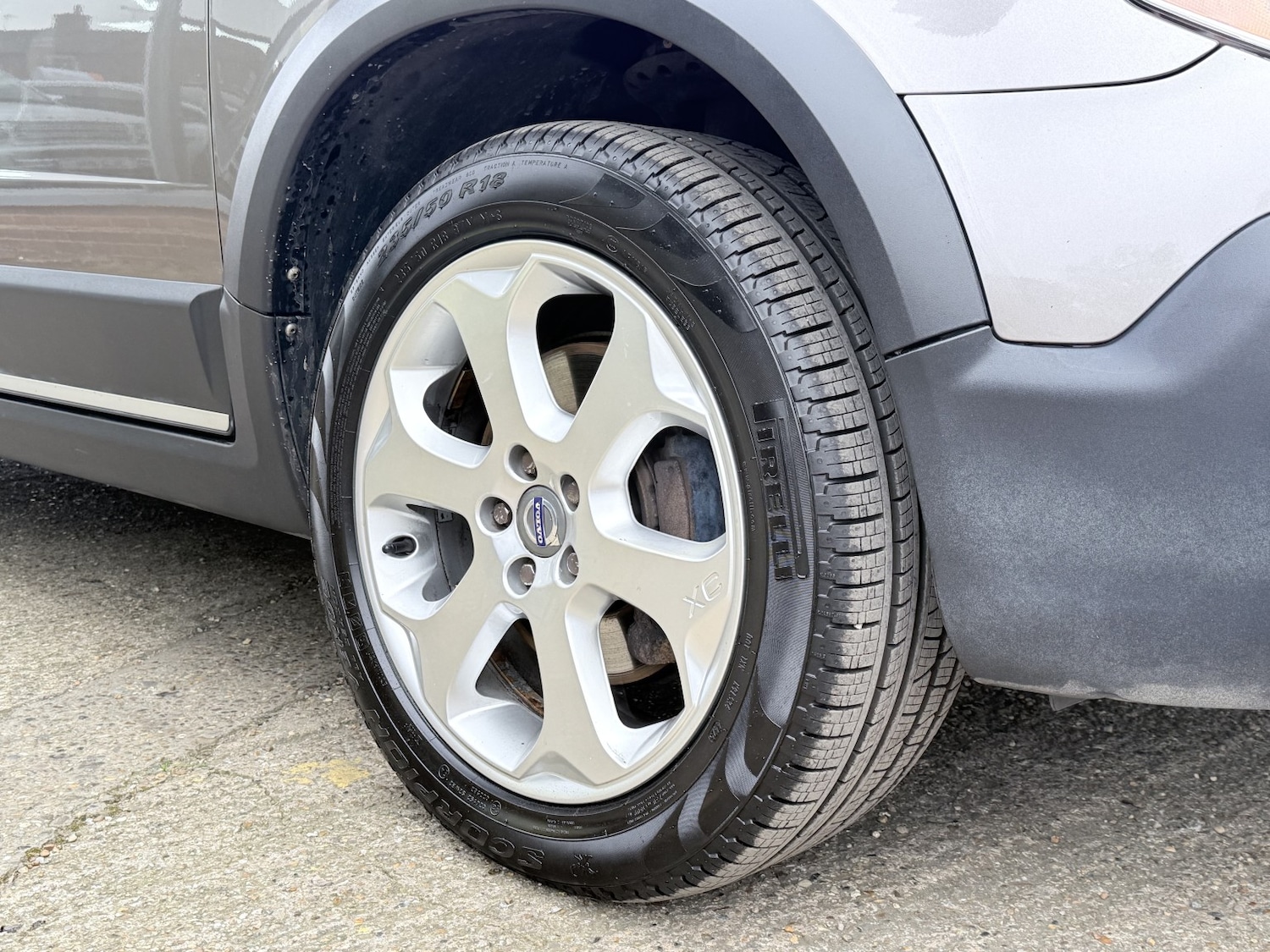 Used Volvo XC70 2011 for sale - 78176052: Photo 53