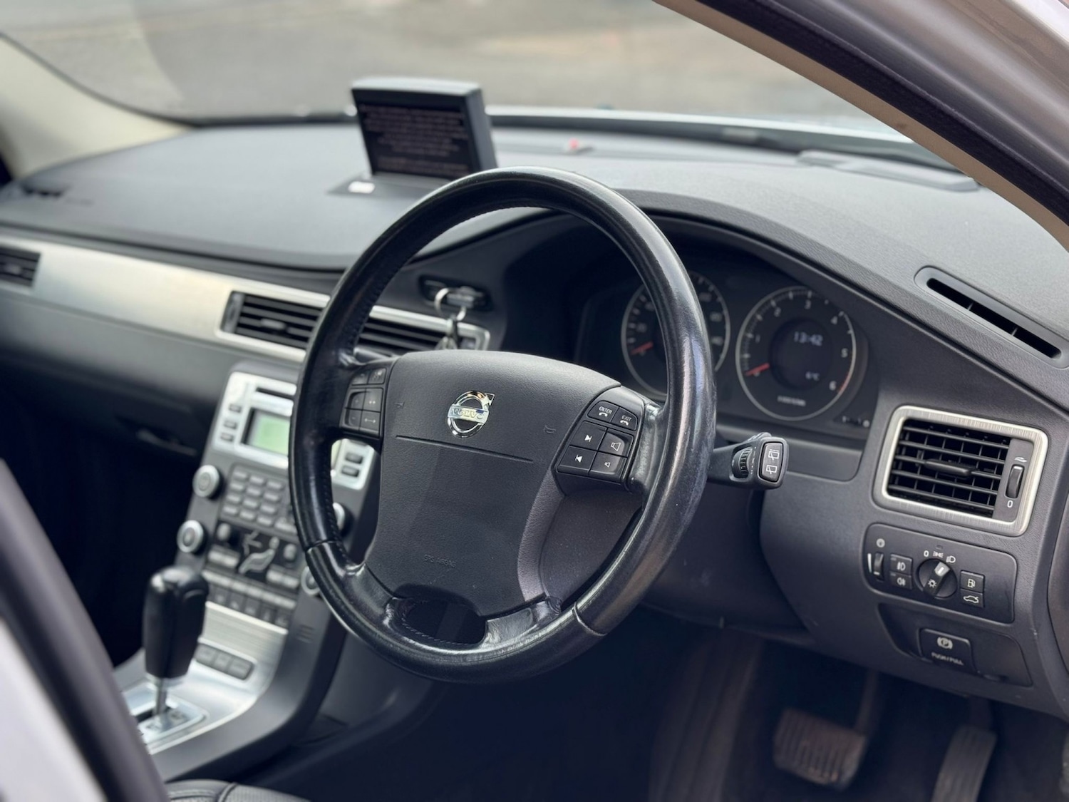 Used Volvo XC70 2008 for sale - 76670764: Photo 24