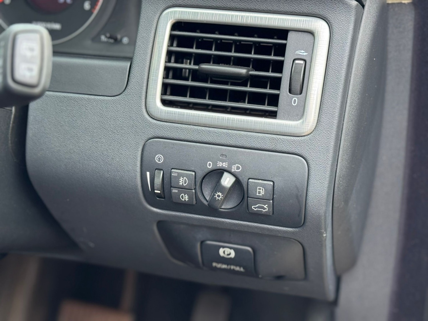 Used Volvo XC70 2008 for sale - 76670764: Photo 45