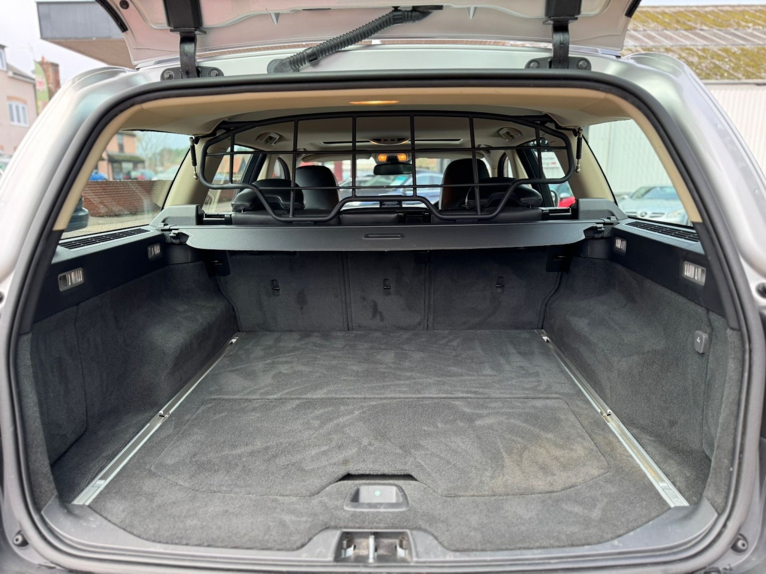 Used Volvo XC70 2008 for sale - 76670764: Photo 49