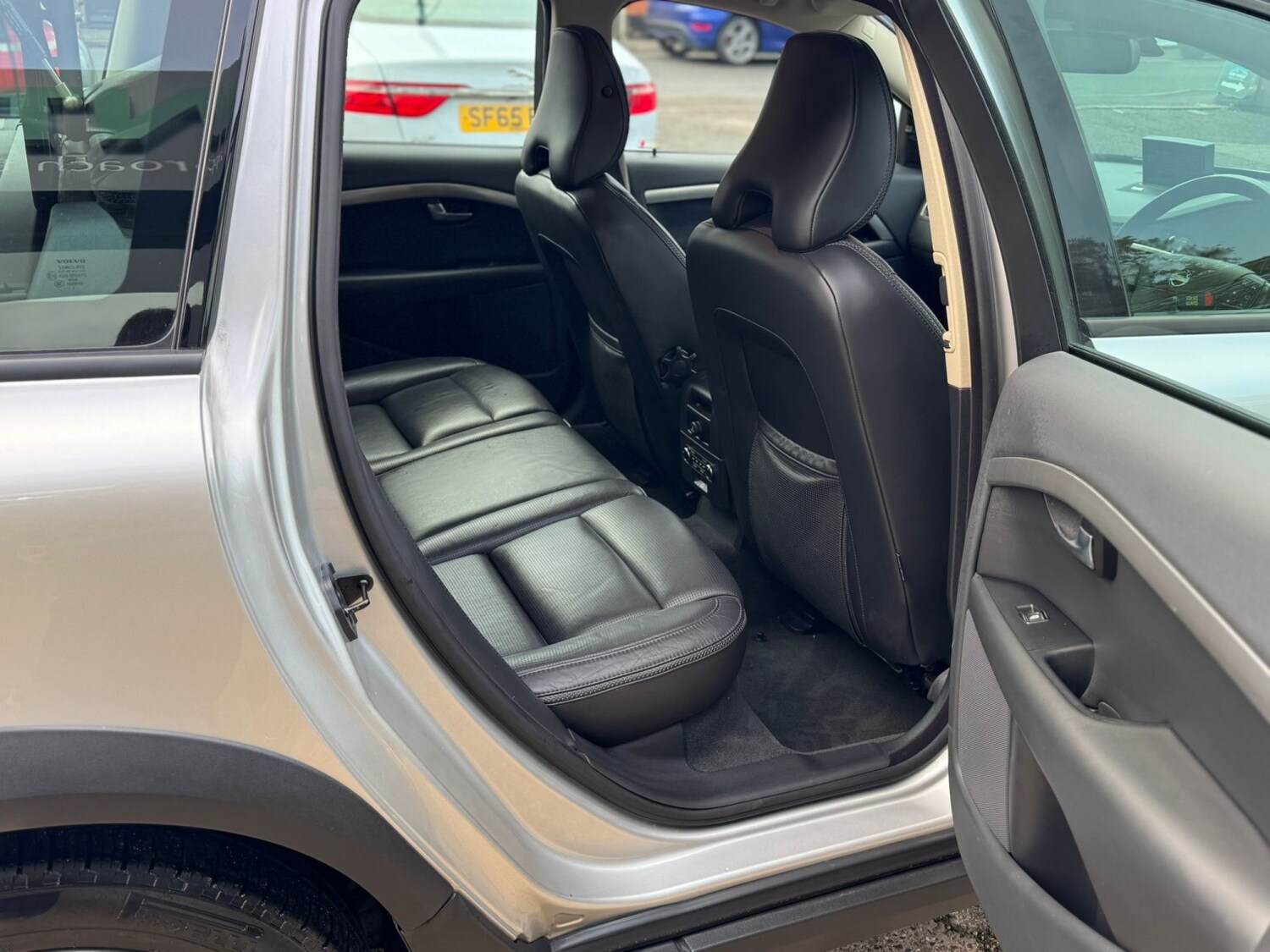 Used Volvo XC70 2008 for sale - 76670764: Photo 74