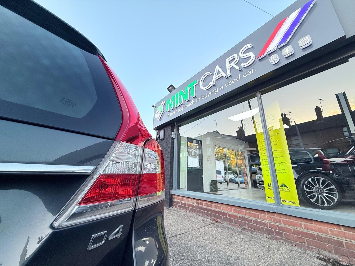 Used Volvo V70 2015 for sale - 76374221: Photo 10