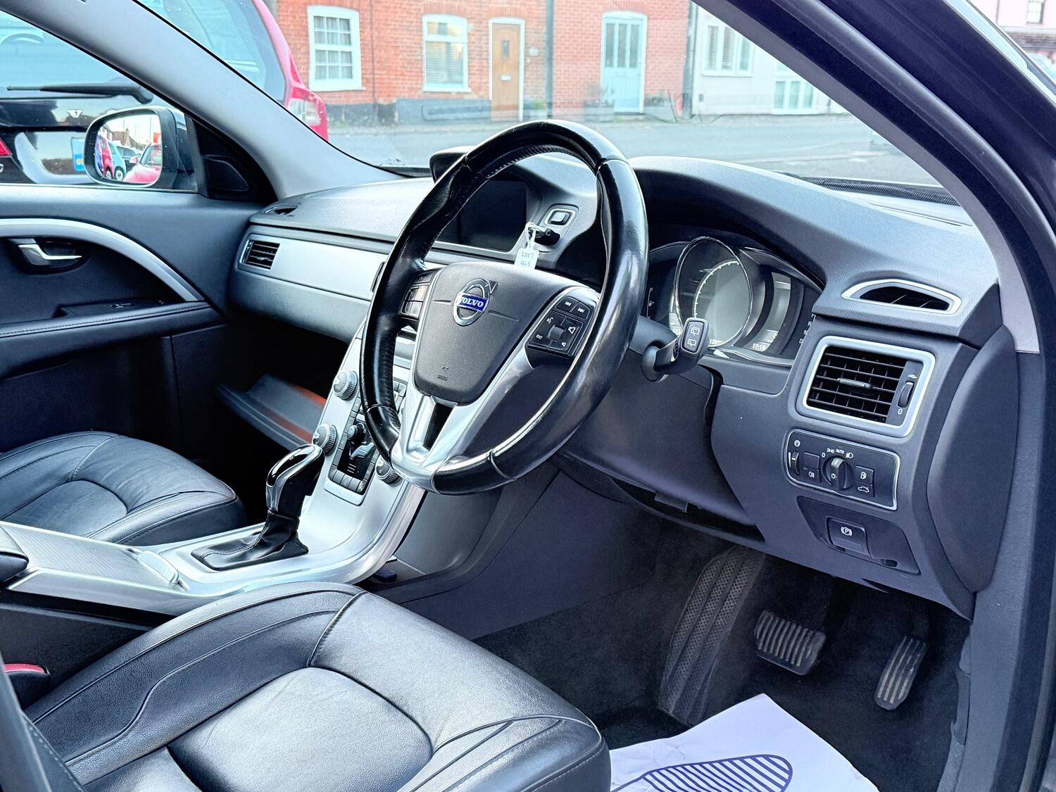 Used Volvo V70 2015 for sale - 76374221: Photo 24