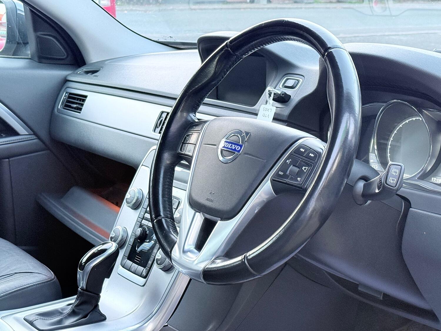 Used Volvo V70 2015 for sale - 76374221: Photo 26