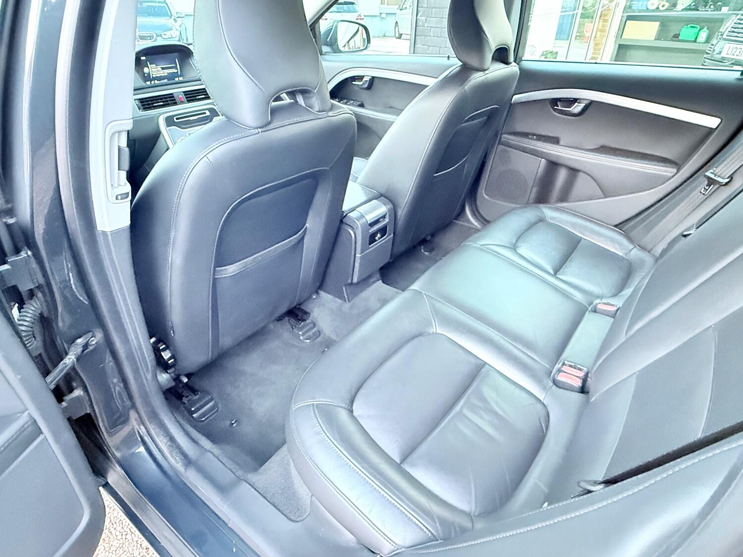 Used Volvo V70 2015 for sale - 76374221: Photo 43