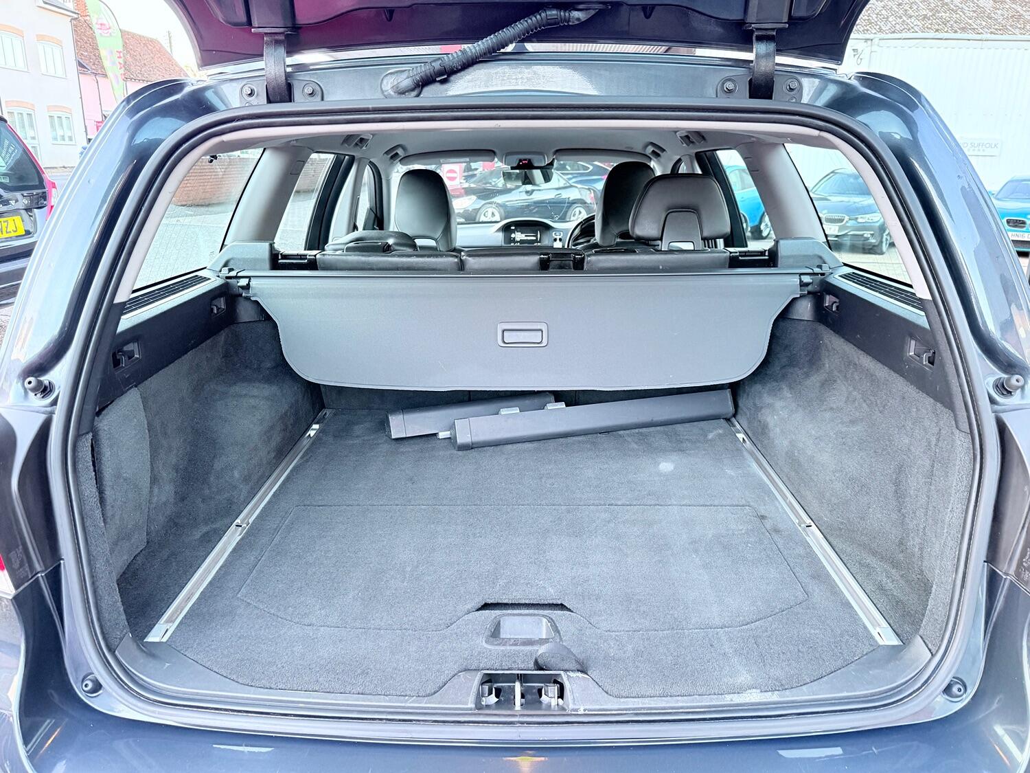 Used Volvo V70 2015 for sale - 76374221: Photo 51