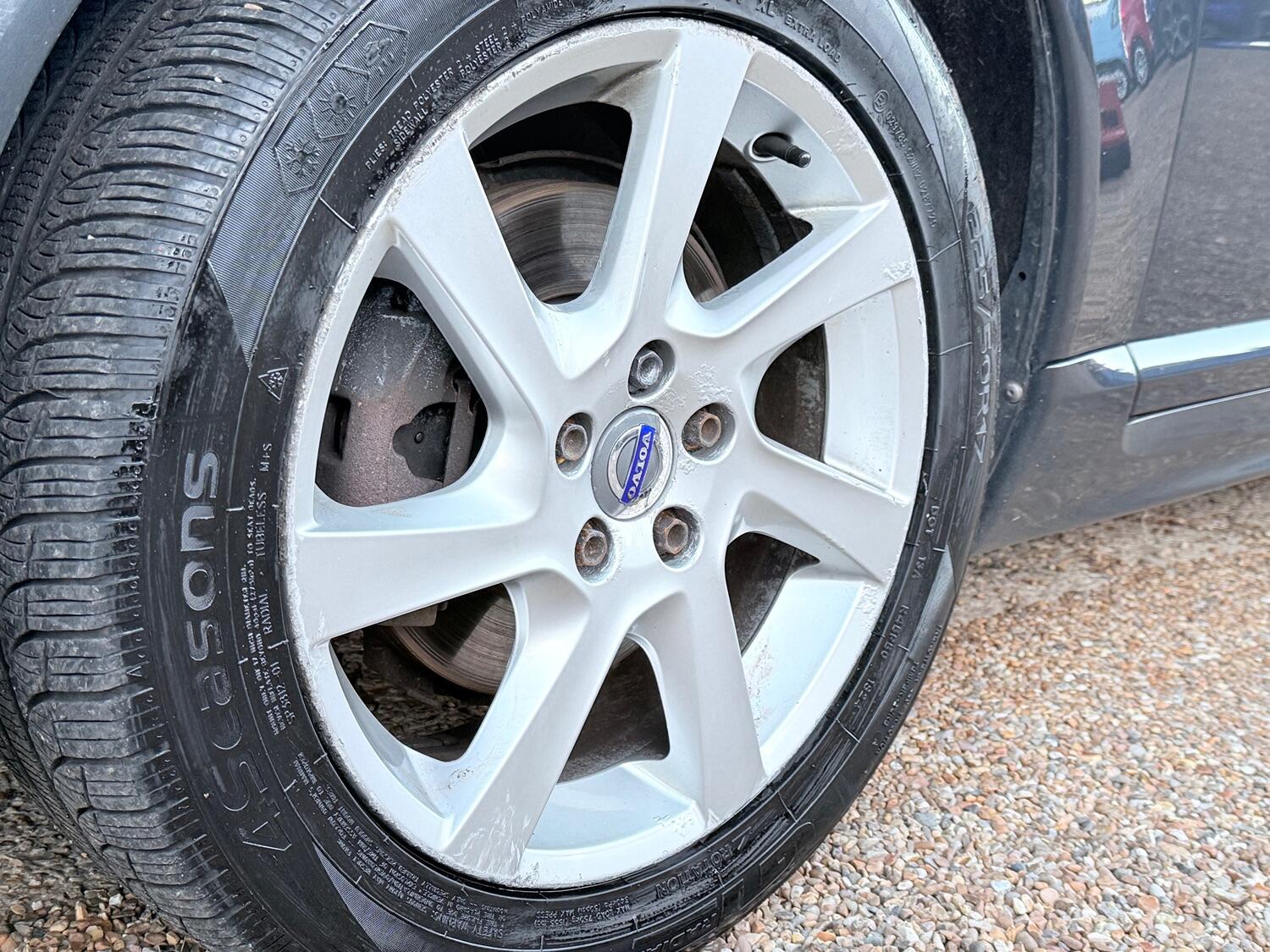 Used Volvo V70 2015 for sale - 76374221: Photo 57