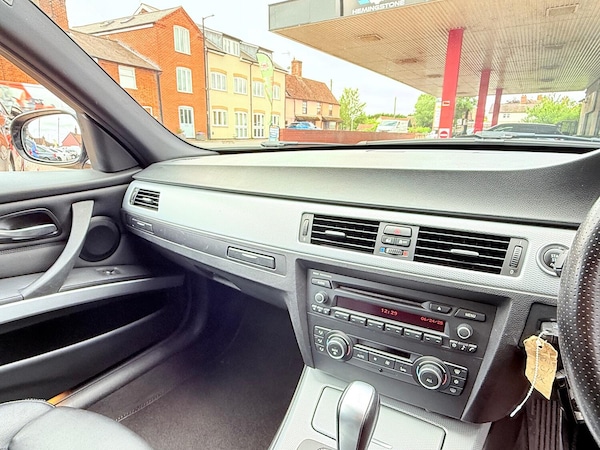 Used BMW 3 Series 2011 for sale - 75361603: Photo 30
