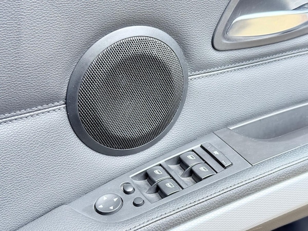 Used BMW 3 Series 2011 for sale - 75361603: Photo 41
