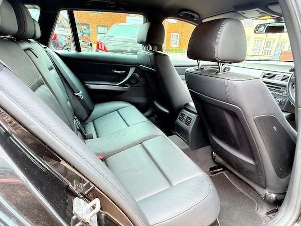 Used BMW 3 Series 2011 for sale - 75361603: Photo 44