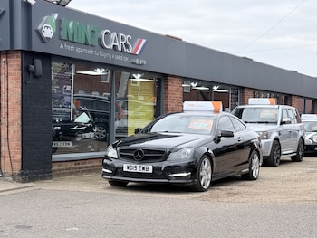 Used Mercedes-Benz C Class 2015 for sale - 79047644: Photo