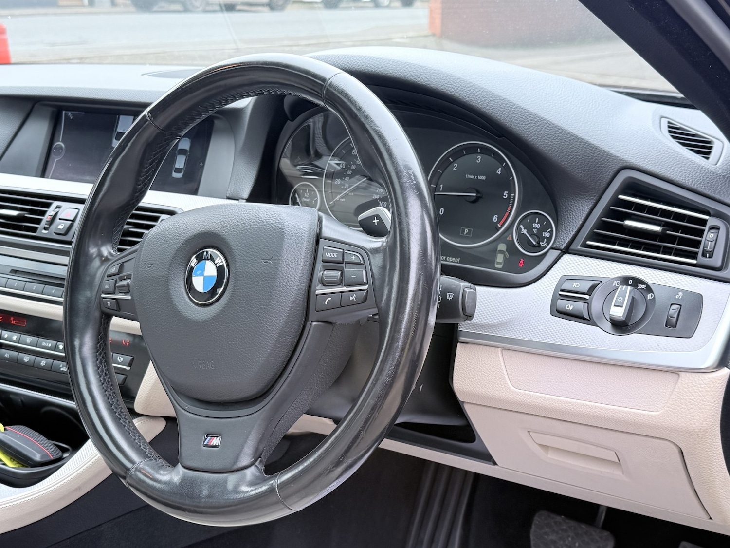 Used BMW 5 Series 2012 for sale - 77758960: Photo 35