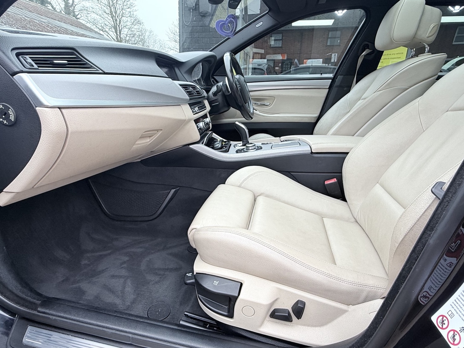 Used BMW 5 Series 2012 for sale - 77758960: Photo 54