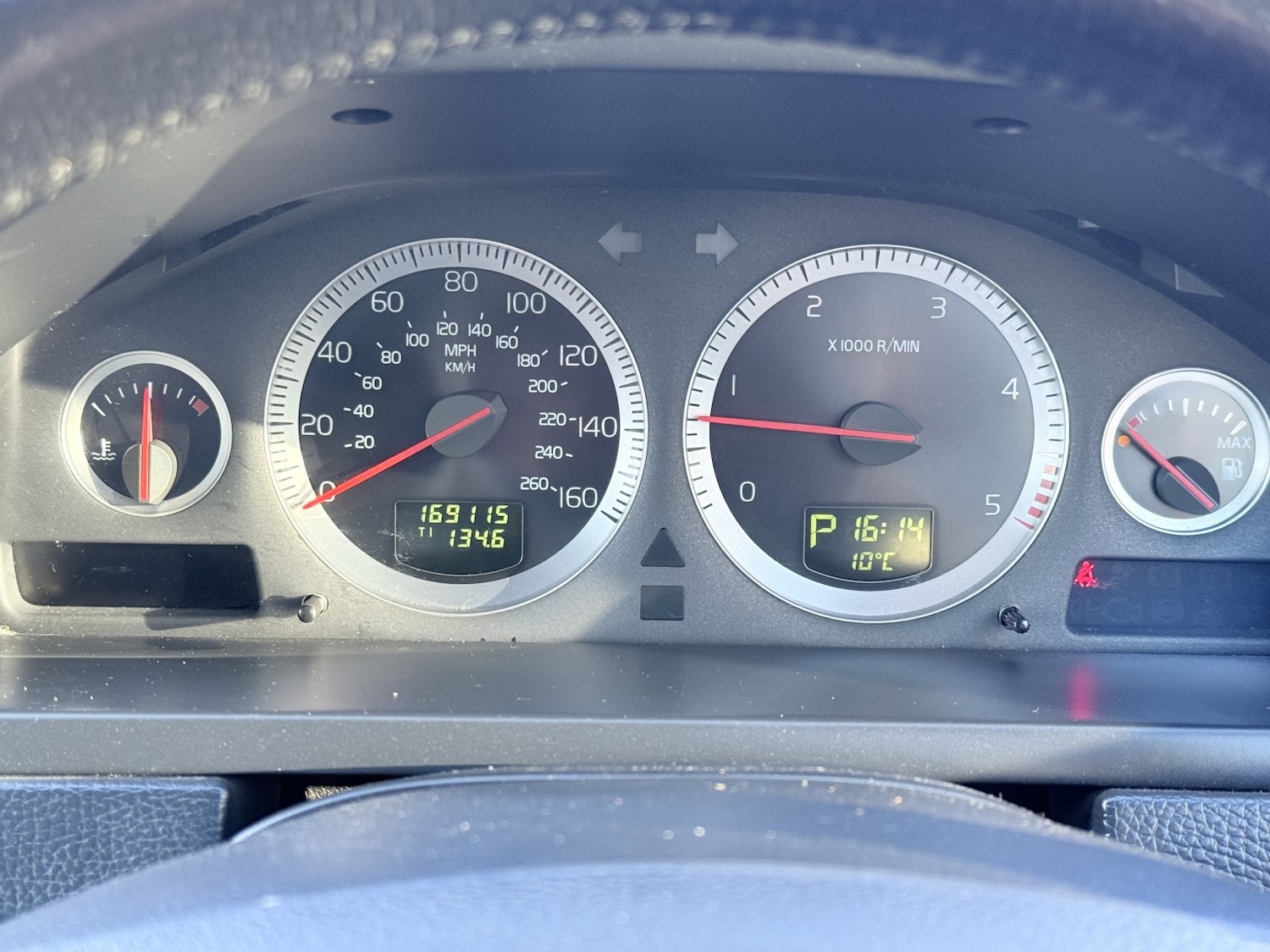 Used Volvo XC90 2011 for sale - 77323595: Photo 31