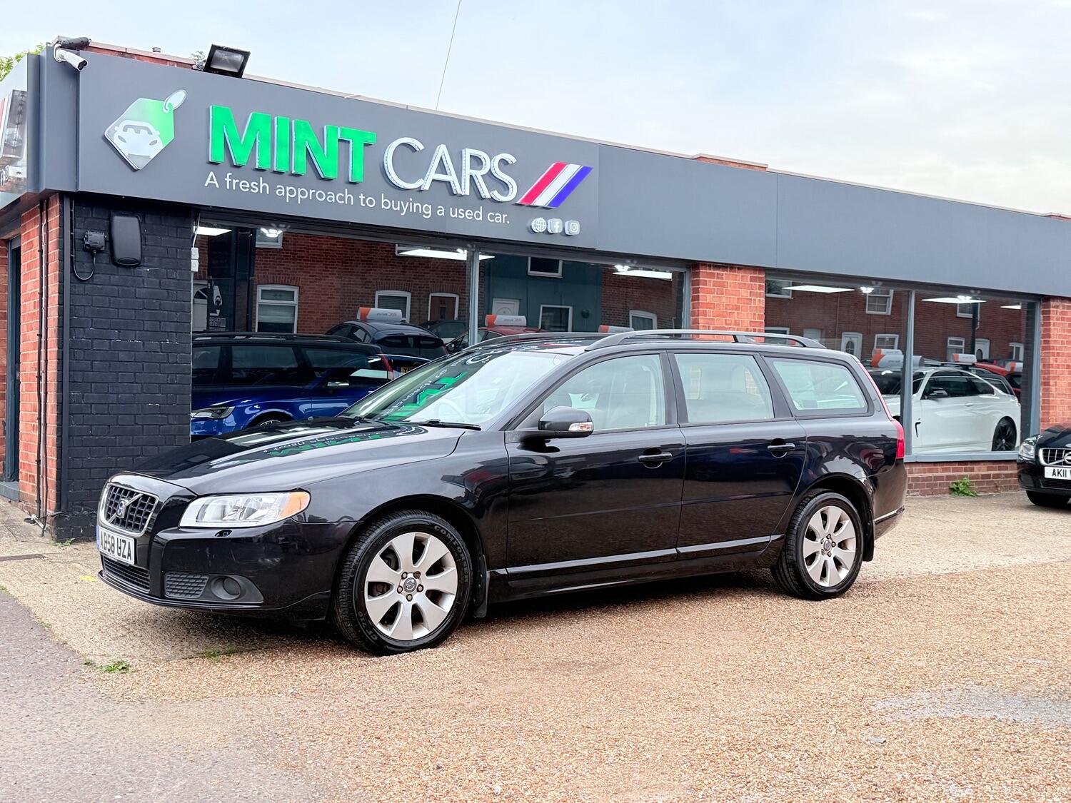 Used Volvo V70 2008 for sale - 75968644: Photo 4