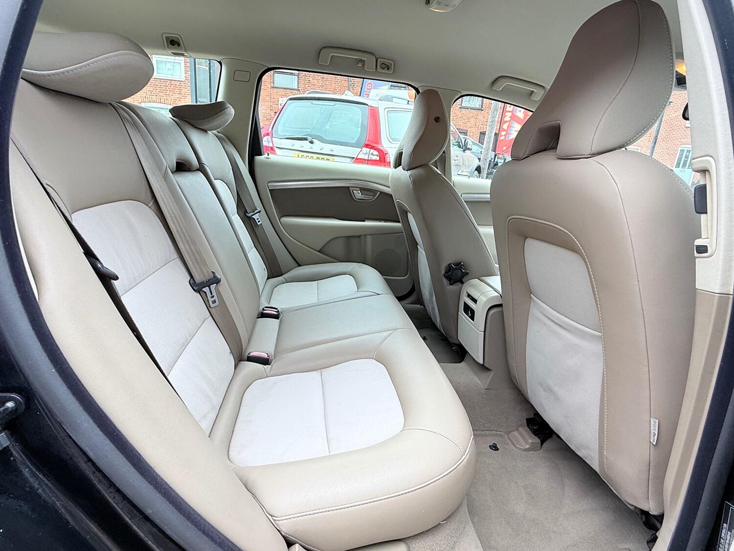 Used Volvo V70 2008 for sale - 75968644: Photo 41