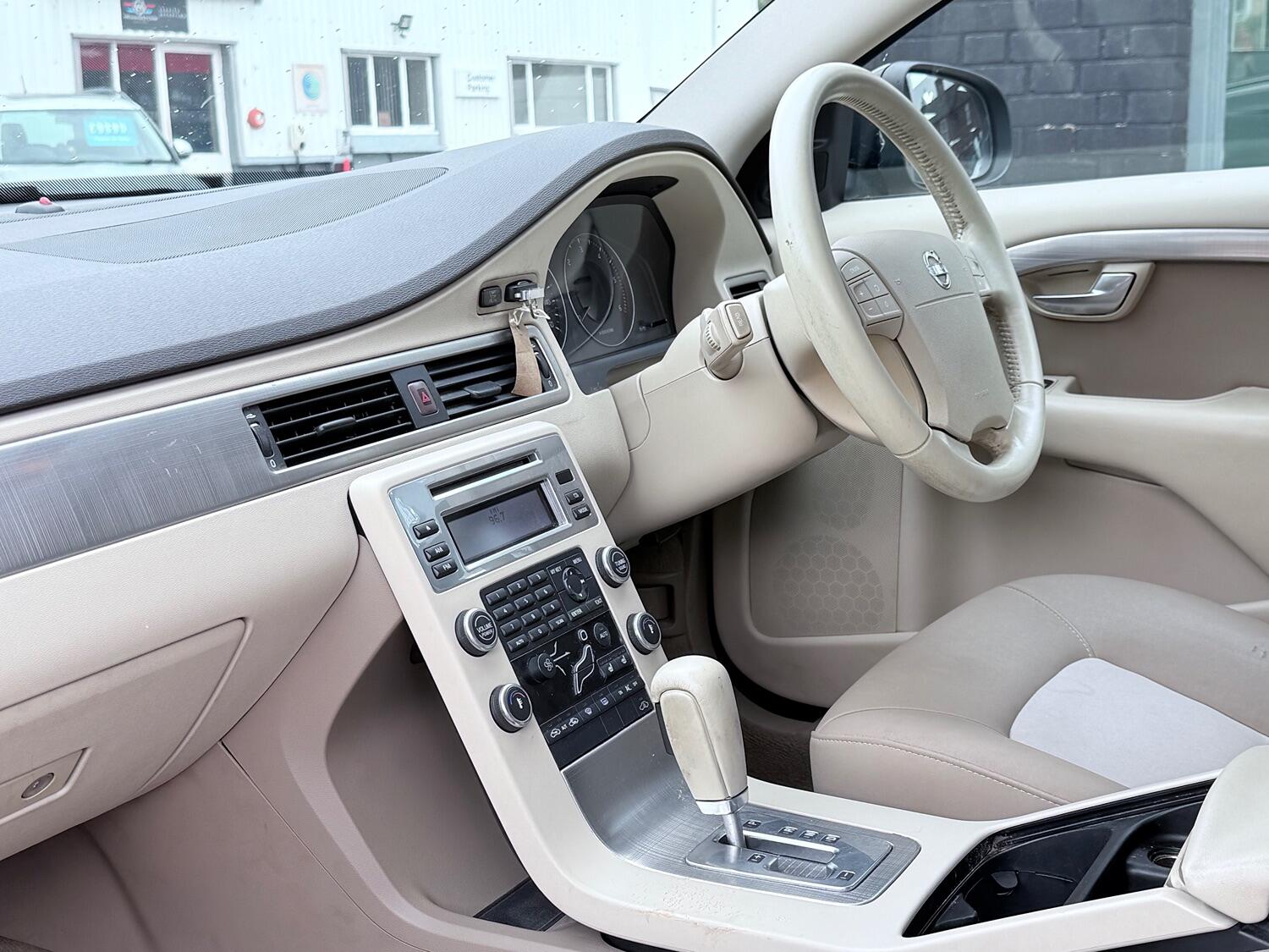 Used Volvo V70 2008 for sale - 75968644: Photo 47