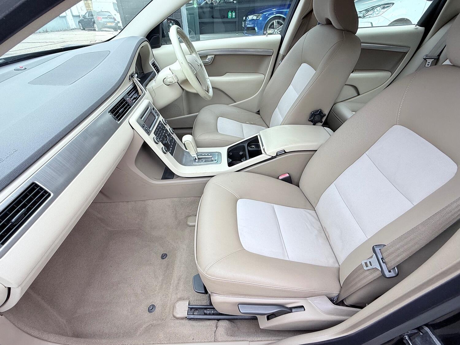 Used Volvo V70 2008 for sale - 75968644: Photo 50