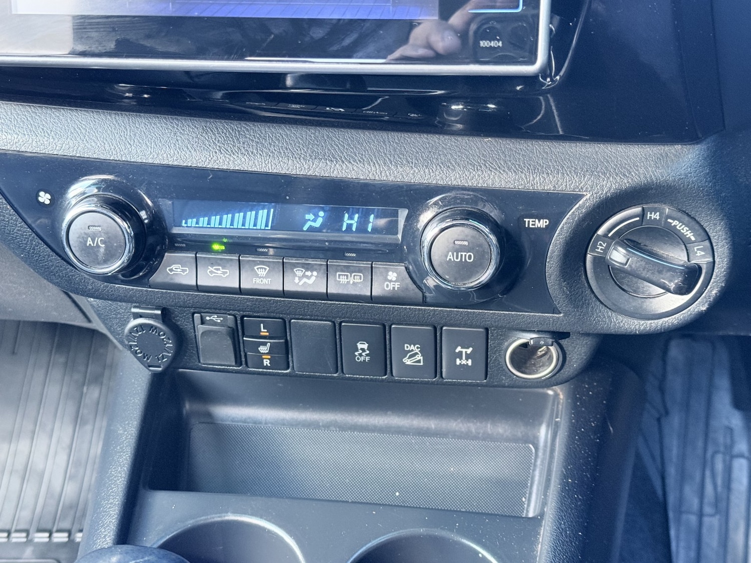 Used Toyota Hilux 2016 for sale - 77558563: Photo 35