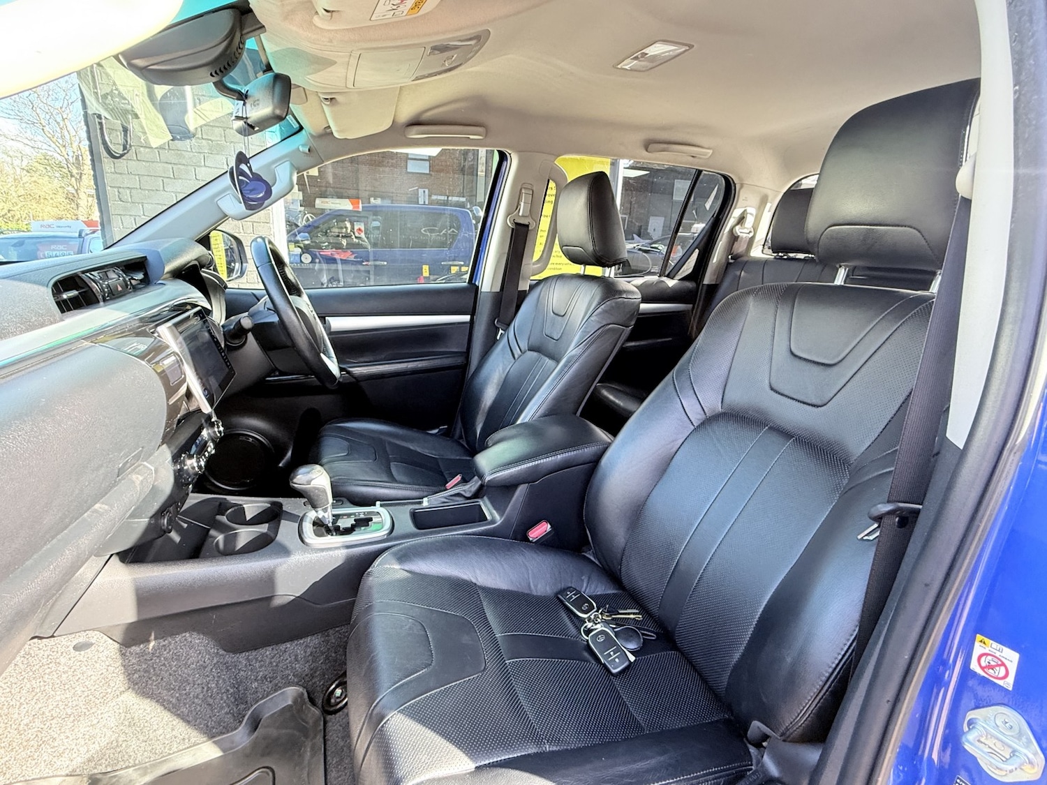 Used Toyota Hilux 2016 for sale - 77558563: Photo 55