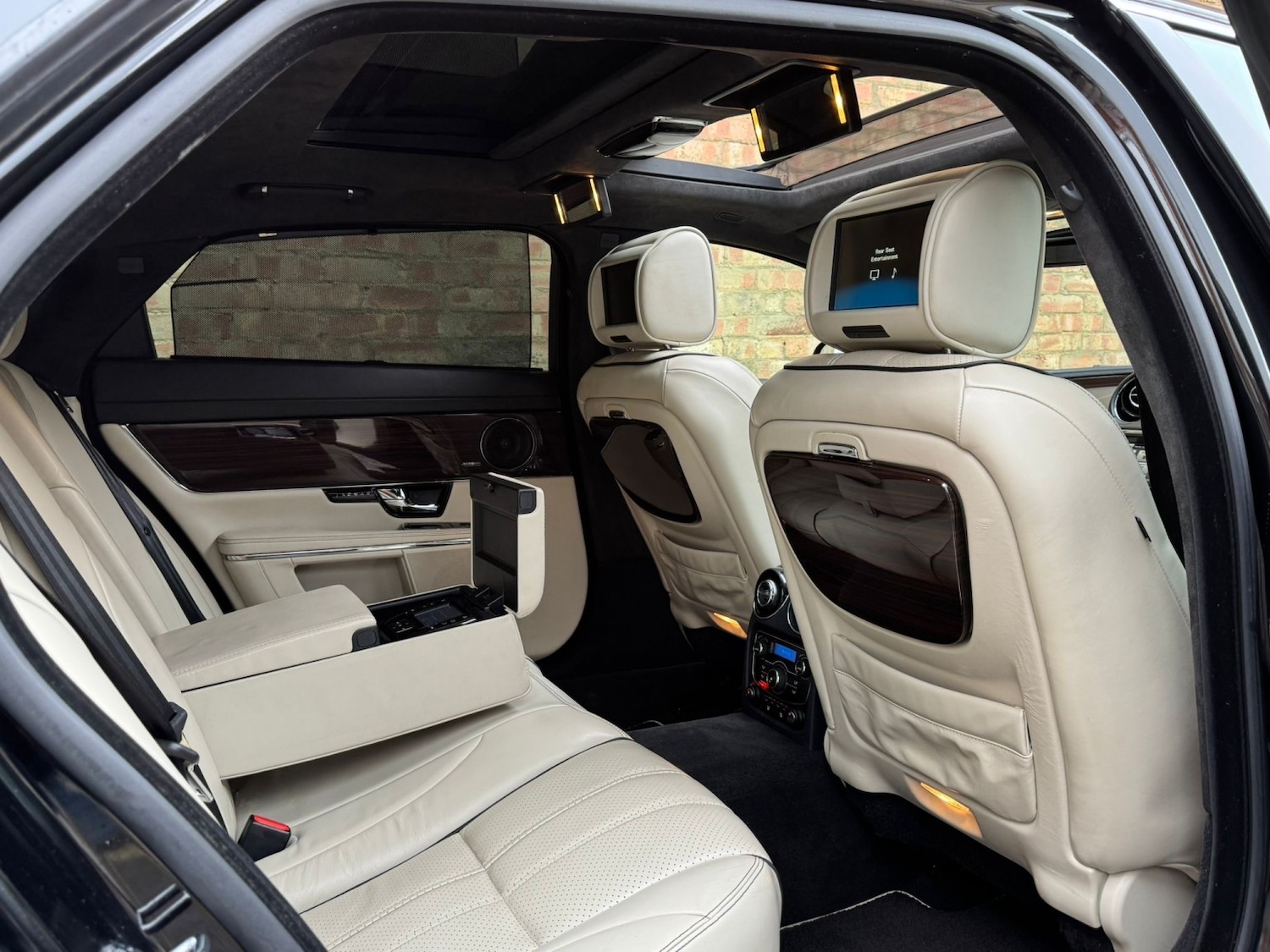 Used Jaguar XJ 2012 for sale - 77888441: Photo 23