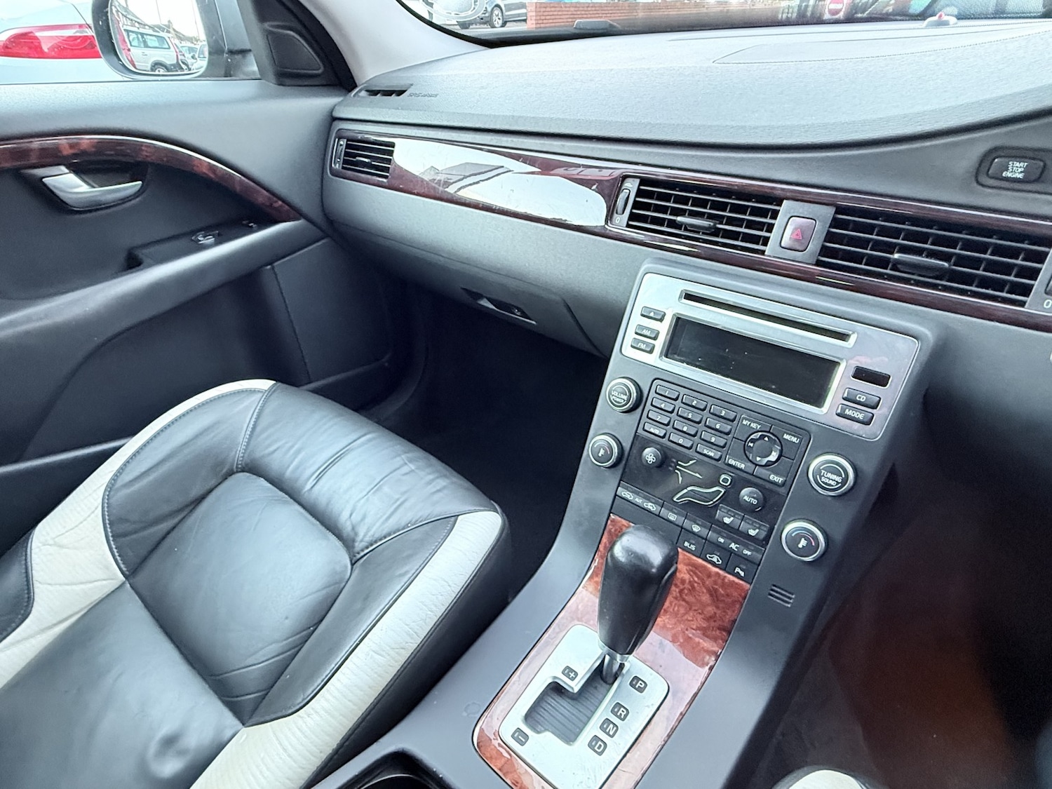 Used Volvo V70 2007 for sale - 76242874: Photo 23