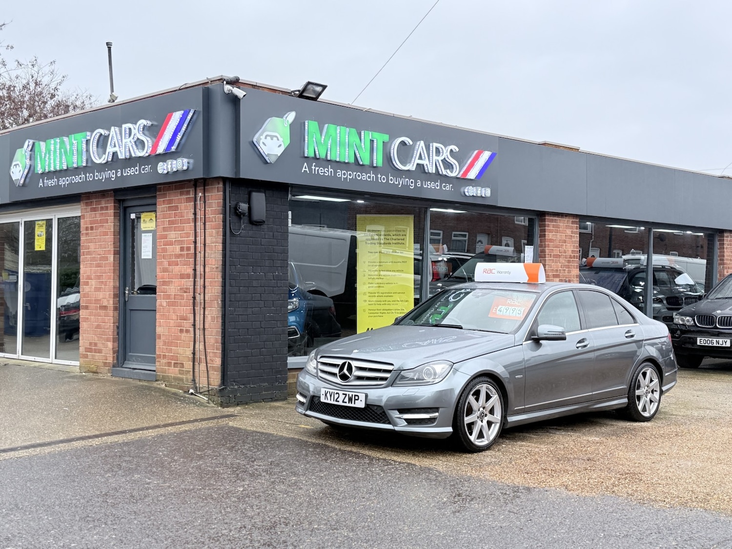 Used Mercedes-Benz C Class 2012 for sale - 77629040: Photo 2