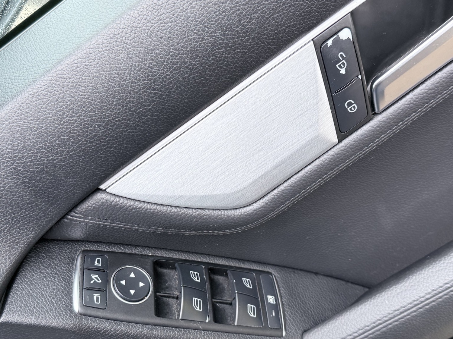 Used Mercedes-Benz C Class 2012 for sale - 77629040: Photo 47