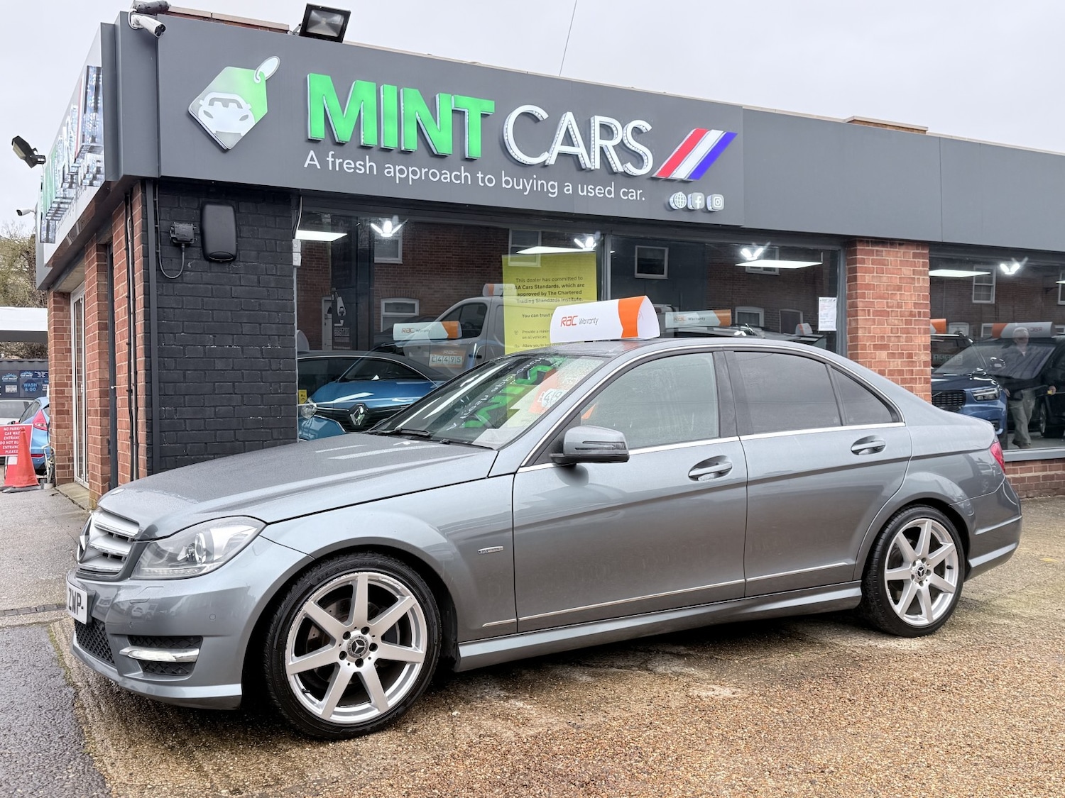 Used Mercedes-Benz C Class 2012 for sale - 77629040: Photo 6