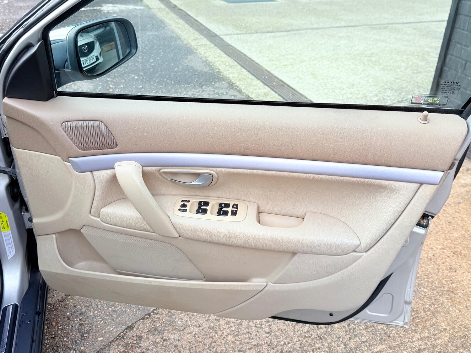 Used Volvo S80 2005 for sale - 77464787: Photo 18