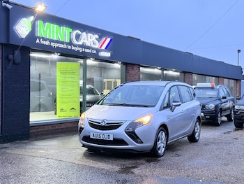 Used Vauxhall Zafira Tourer 2015 for sale - 77403662: Photo