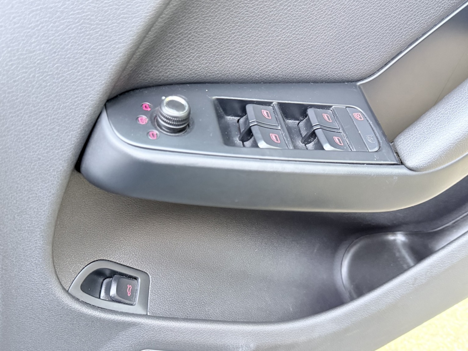 Used Audi A4 2009 for sale - 77643816: Photo 36