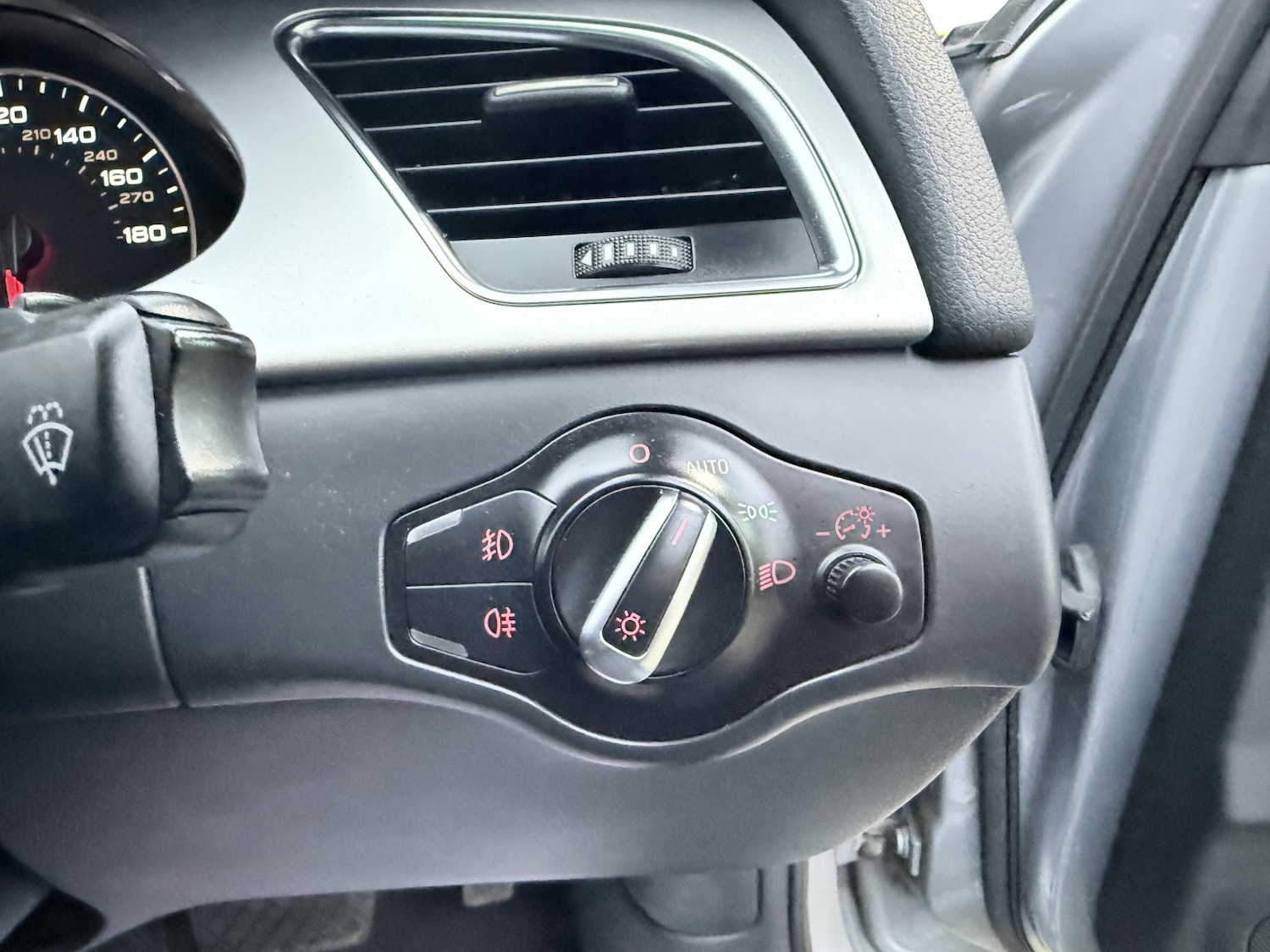 Used Audi A4 2009 for sale - 77643816: Photo 38