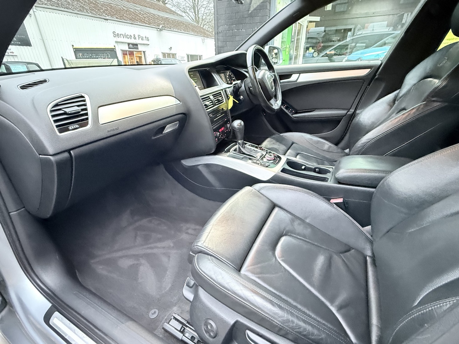 Used Audi A4 2009 for sale - 77643816: Photo 43