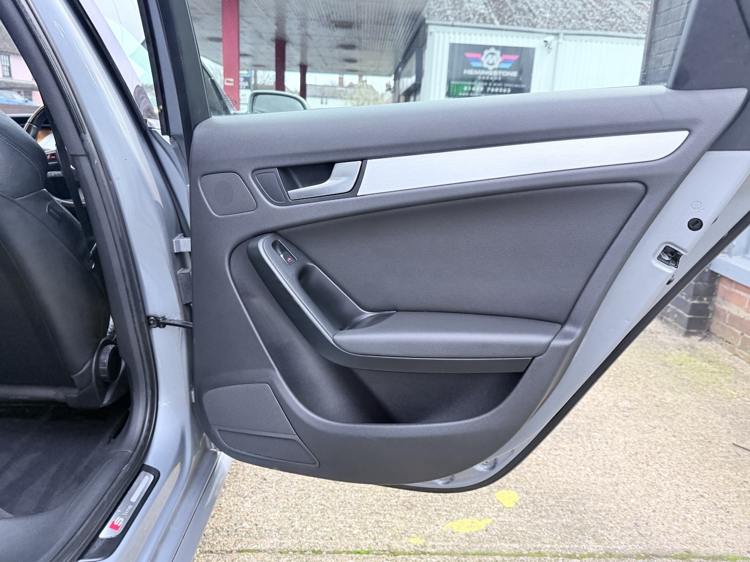 Used Audi A4 2009 for sale - 77643816: Photo 45