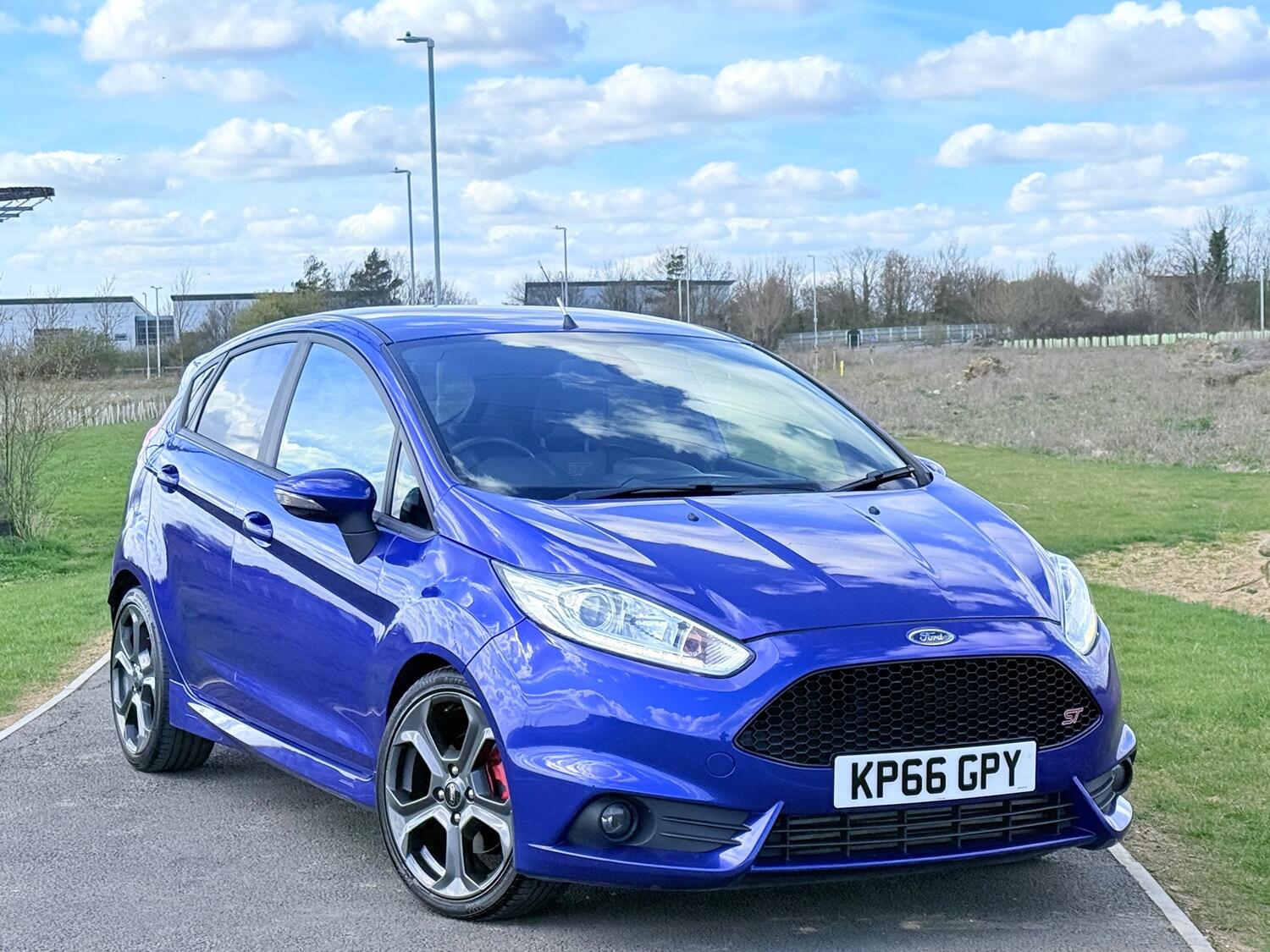 Used Ford Fiesta 2016 for sale - 76794443: Photo 2