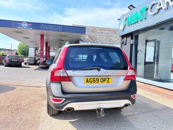Used Volvo XC70 2010 for sale - 75095306: Photo 10