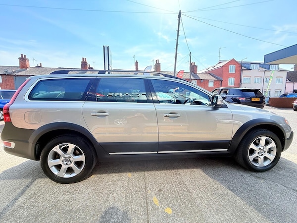 Used Volvo XC70 2010 for sale - 75095306: Photo 15