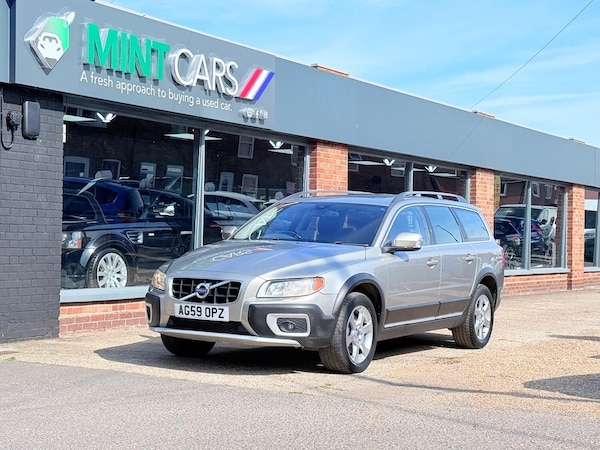 Used Volvo XC70 2010 for sale - 75095306: Photo 1