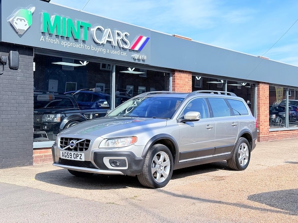 Used Volvo XC70 2010 for sale - 75095306: Photo 2
