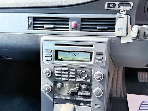 Used Volvo XC70 2010 for sale - 75095306: Photo 33