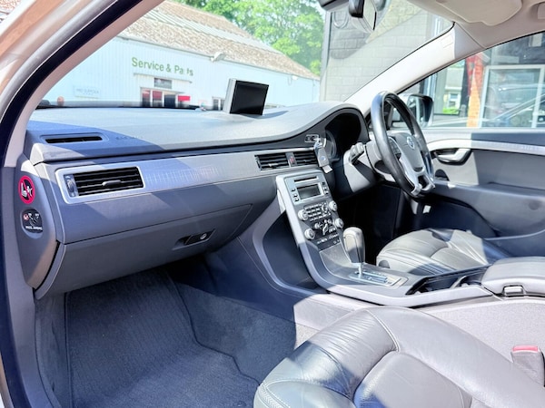 Used Volvo XC70 2010 for sale - 75095306: Photo 61
