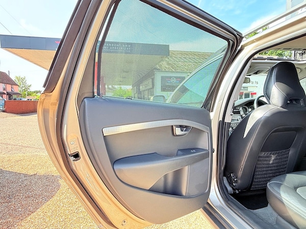 Used Volvo XC70 2010 for sale - 75095306: Photo 67