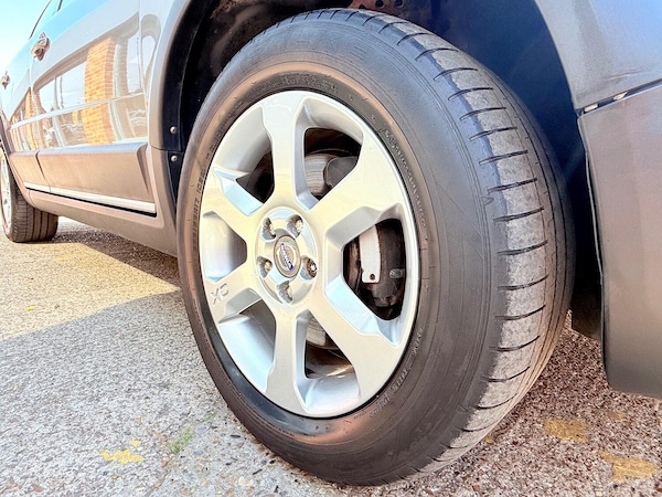 Used Volvo XC70 2010 for sale - 75095306: Photo 84