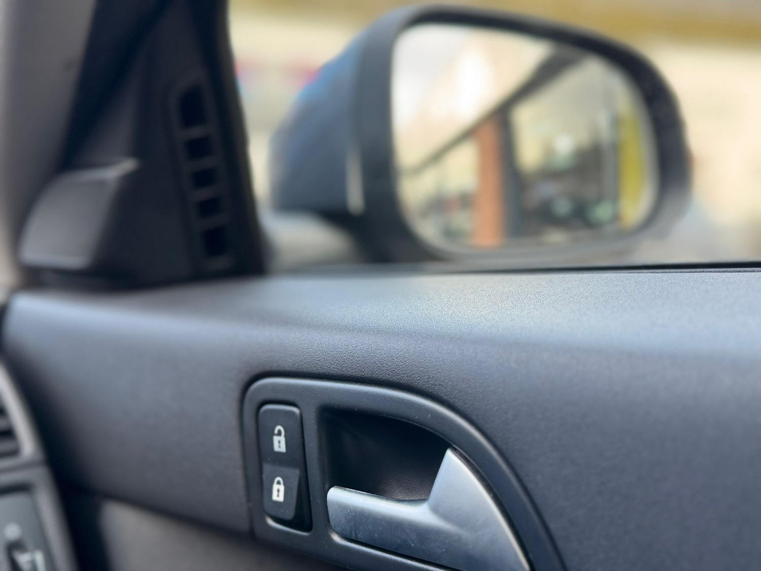 Used Volvo S40 2010 for sale - 76670765: Photo 26