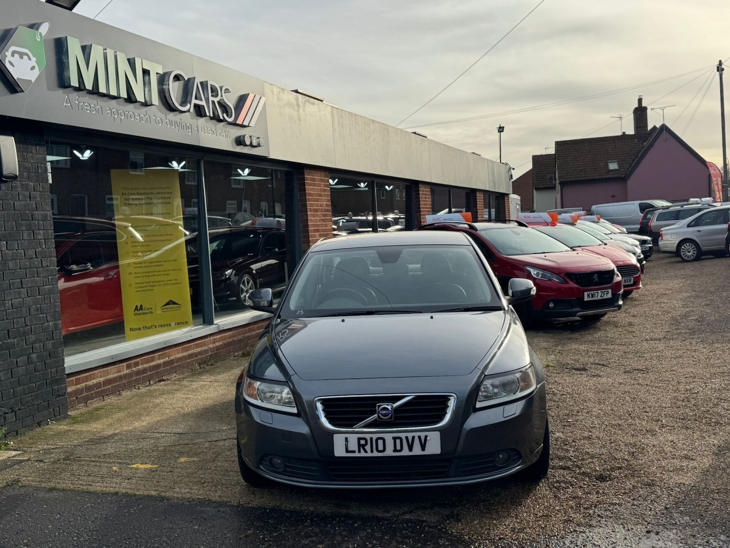 Used Volvo S40 2010 for sale - 76670765: Photo 3