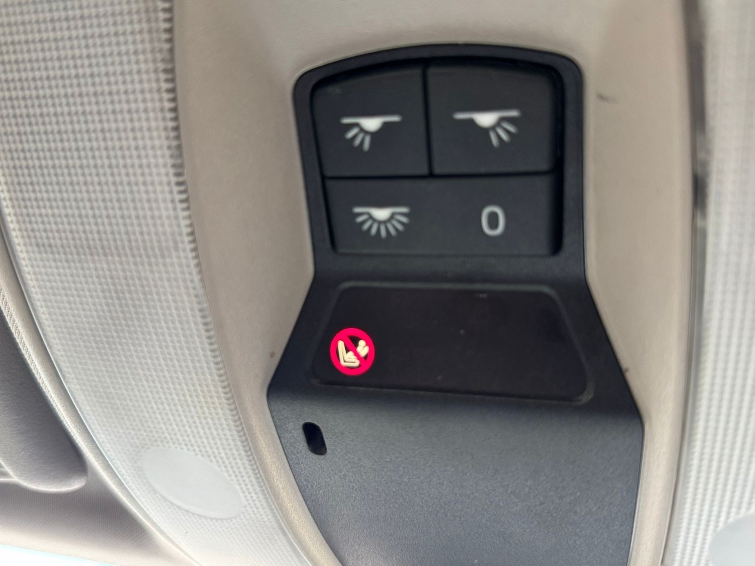 Used Volvo S40 2010 for sale - 76670765: Photo 48